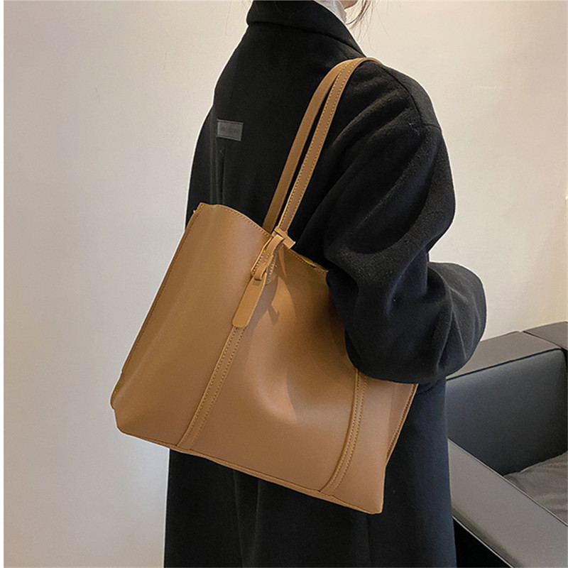 Classic Black Faux Leather Tot - огляд і ціна Leatherwork Fasteners