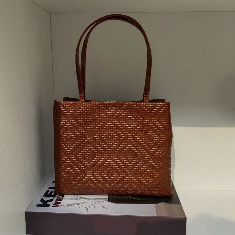 Mendy Genuine Leather Woven Pi - огляд і ціна Leatherwork Designs
